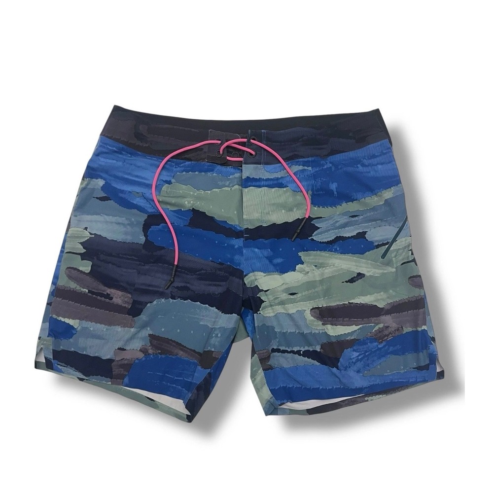 Lululemon Mens Current State Board Short 34 Blue Green Camo Swim Trunks